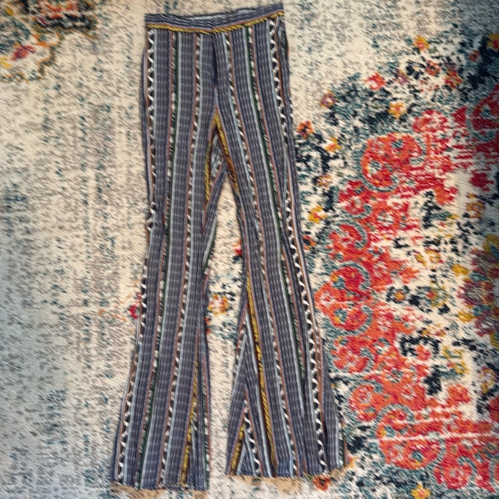 Chelsea & Violet Boho flare Pants Size small